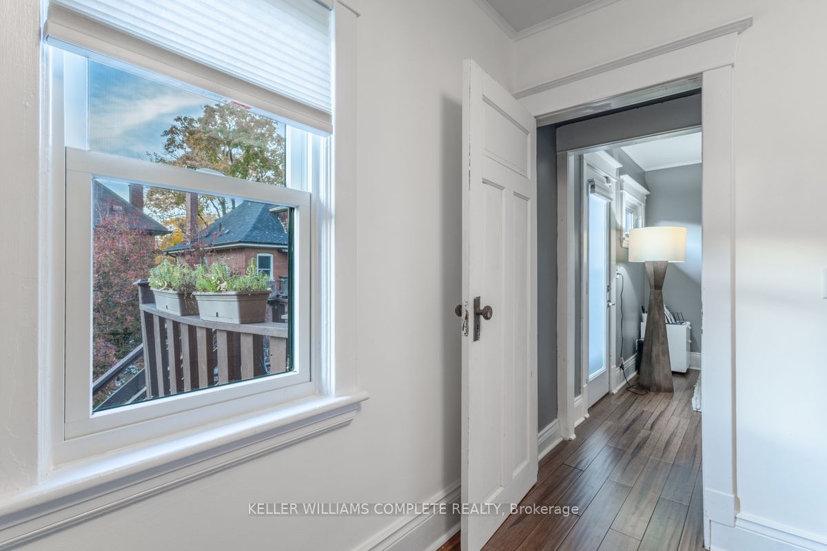 86 Eastbourne Avenue Property Photo 23