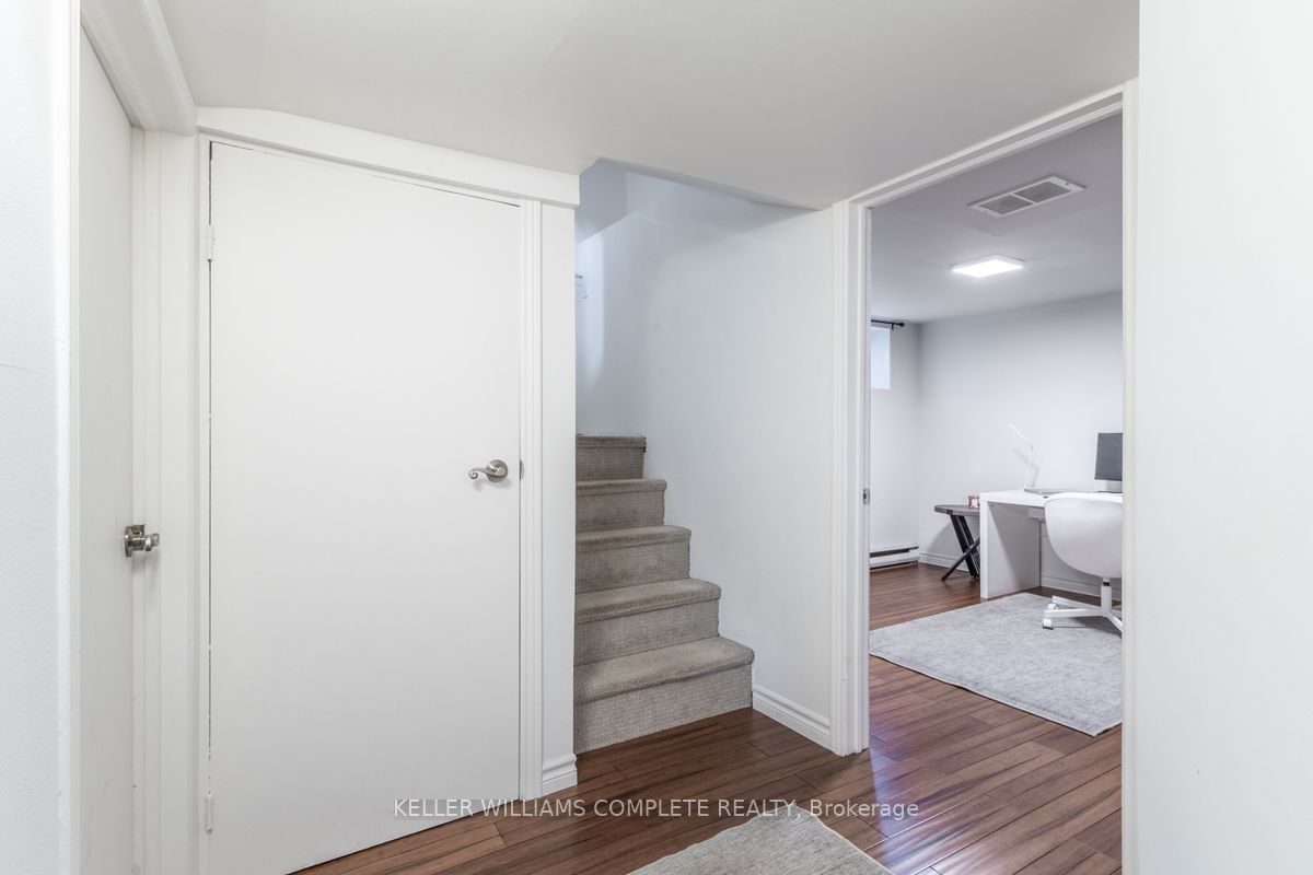 86 Eastbourne Avenue Property Photo 28