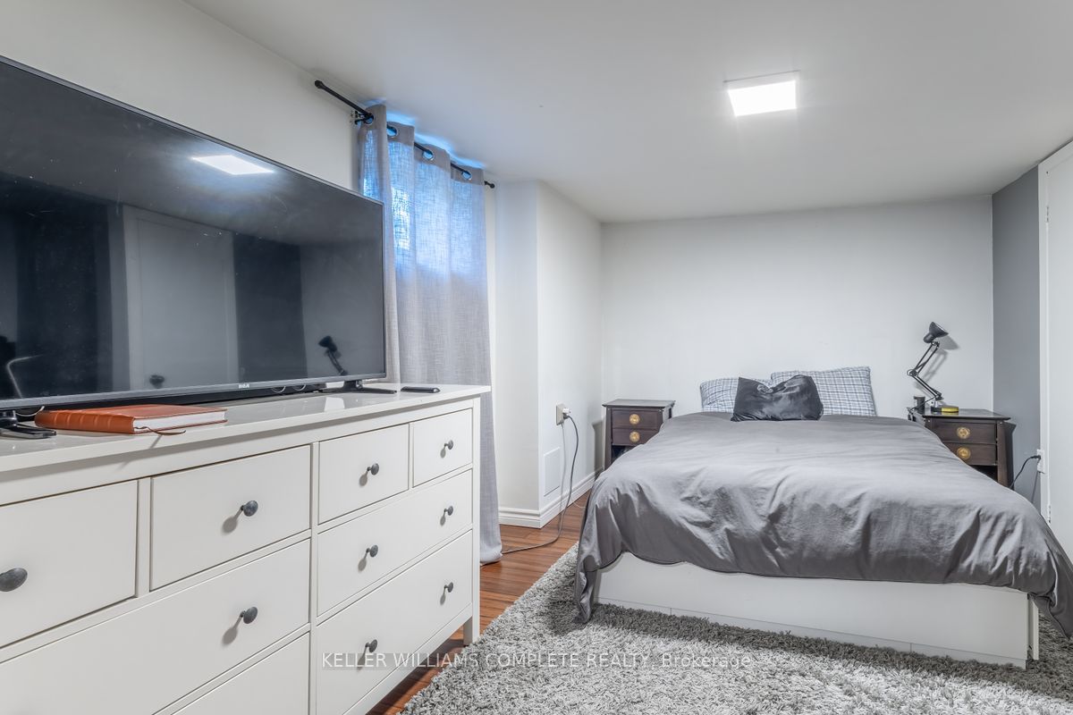 86 Eastbourne Avenue Property Photo 30