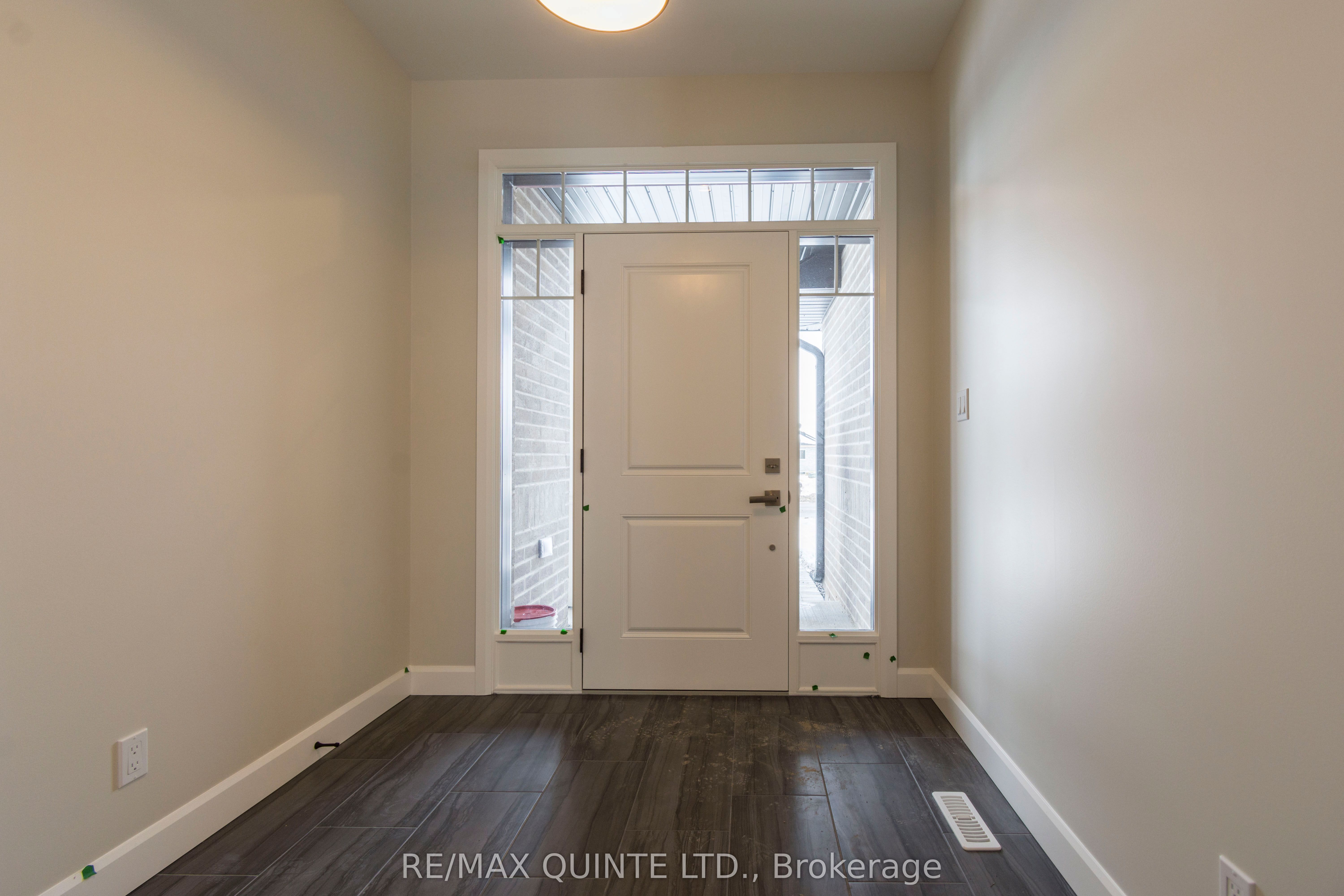 6 Vaughn Court Property Photo 3