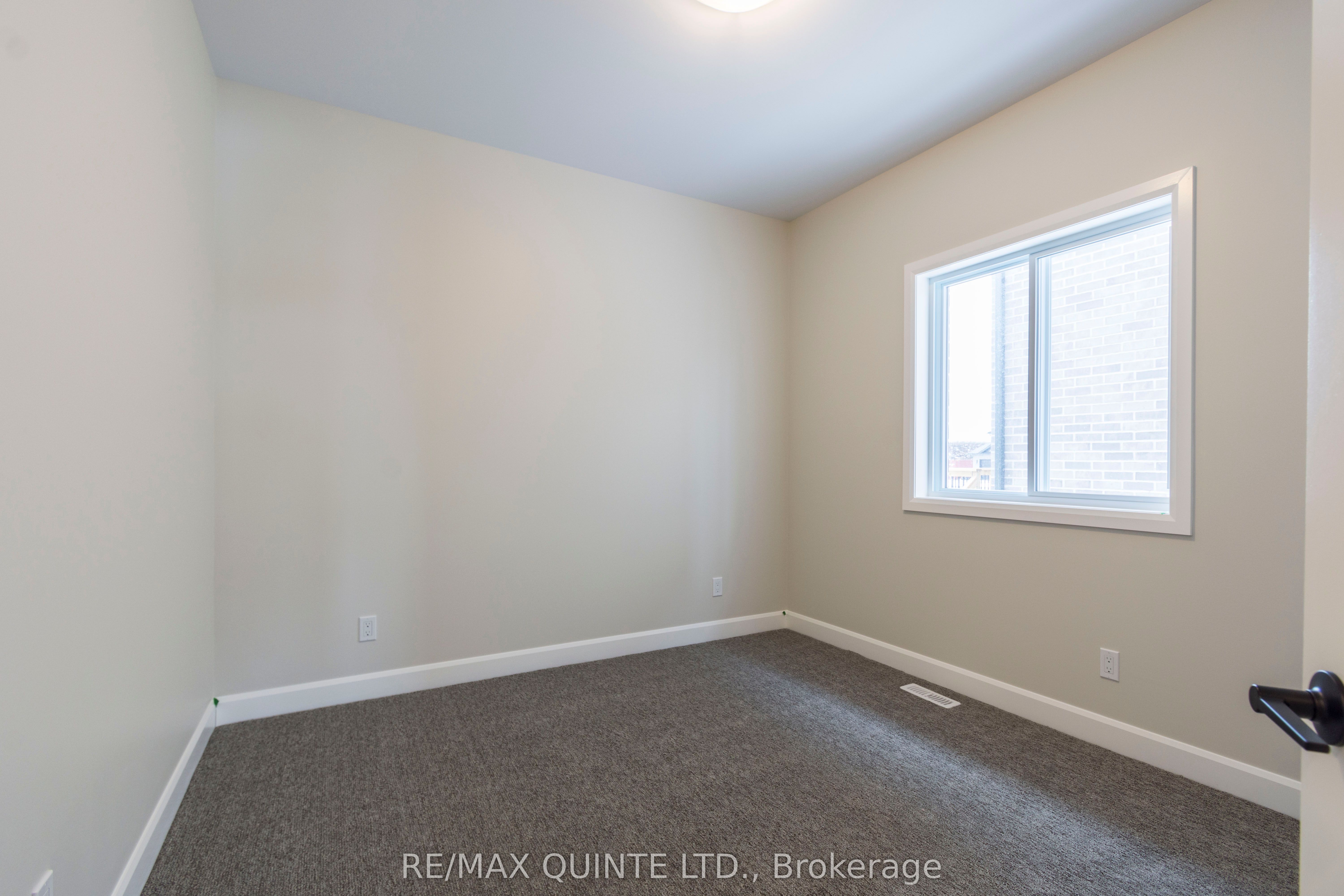 6 Vaughn Court Property Photo 17