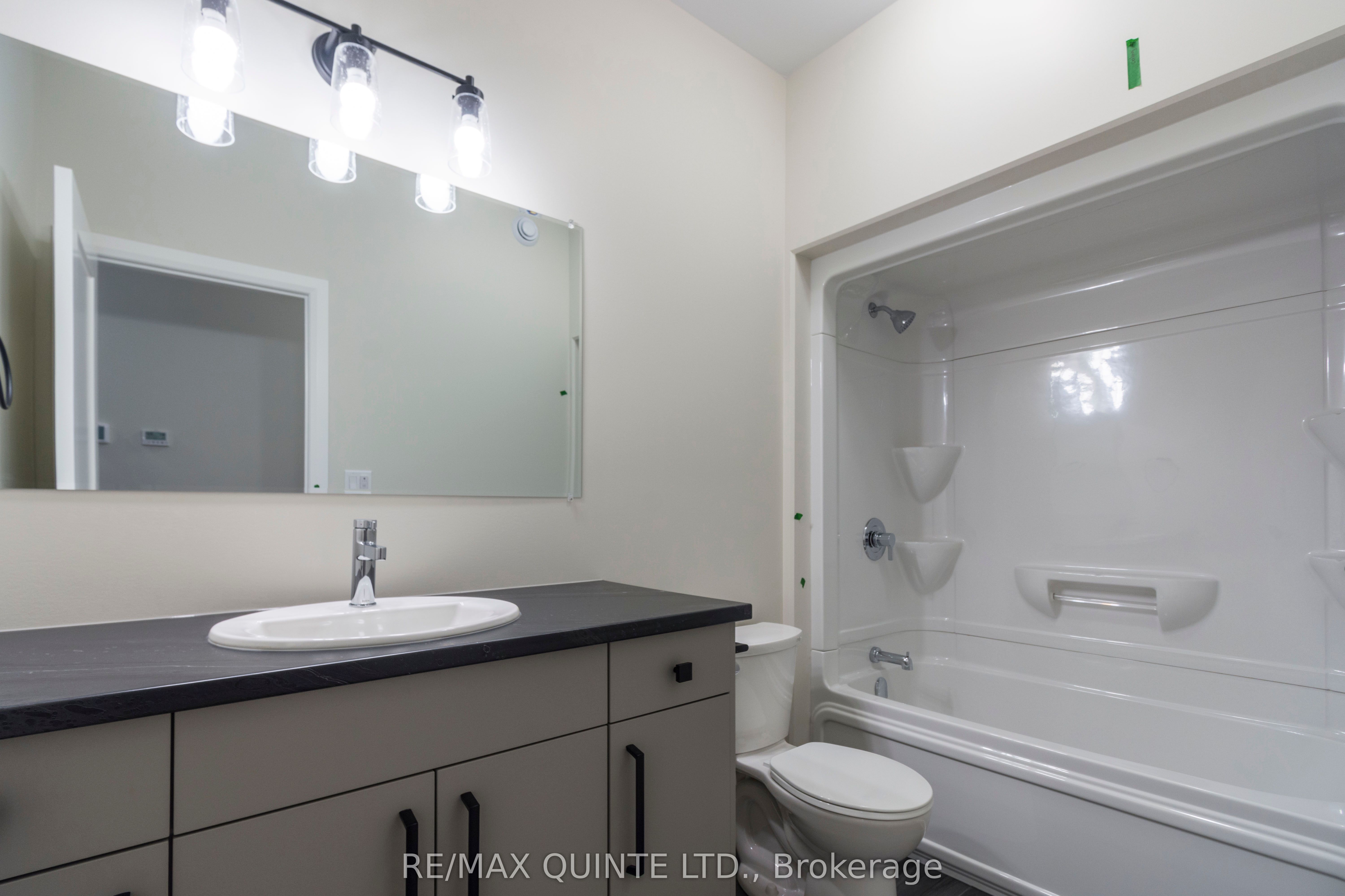 6 Vaughn Court Property Photo 18