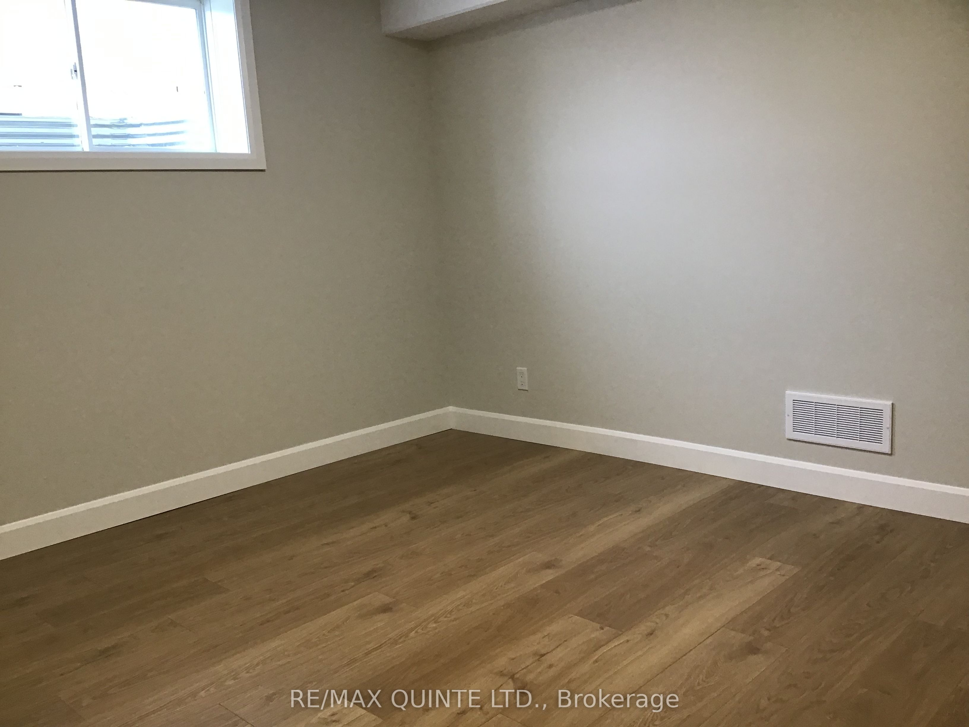 6 Vaughn Court Property Photo 21