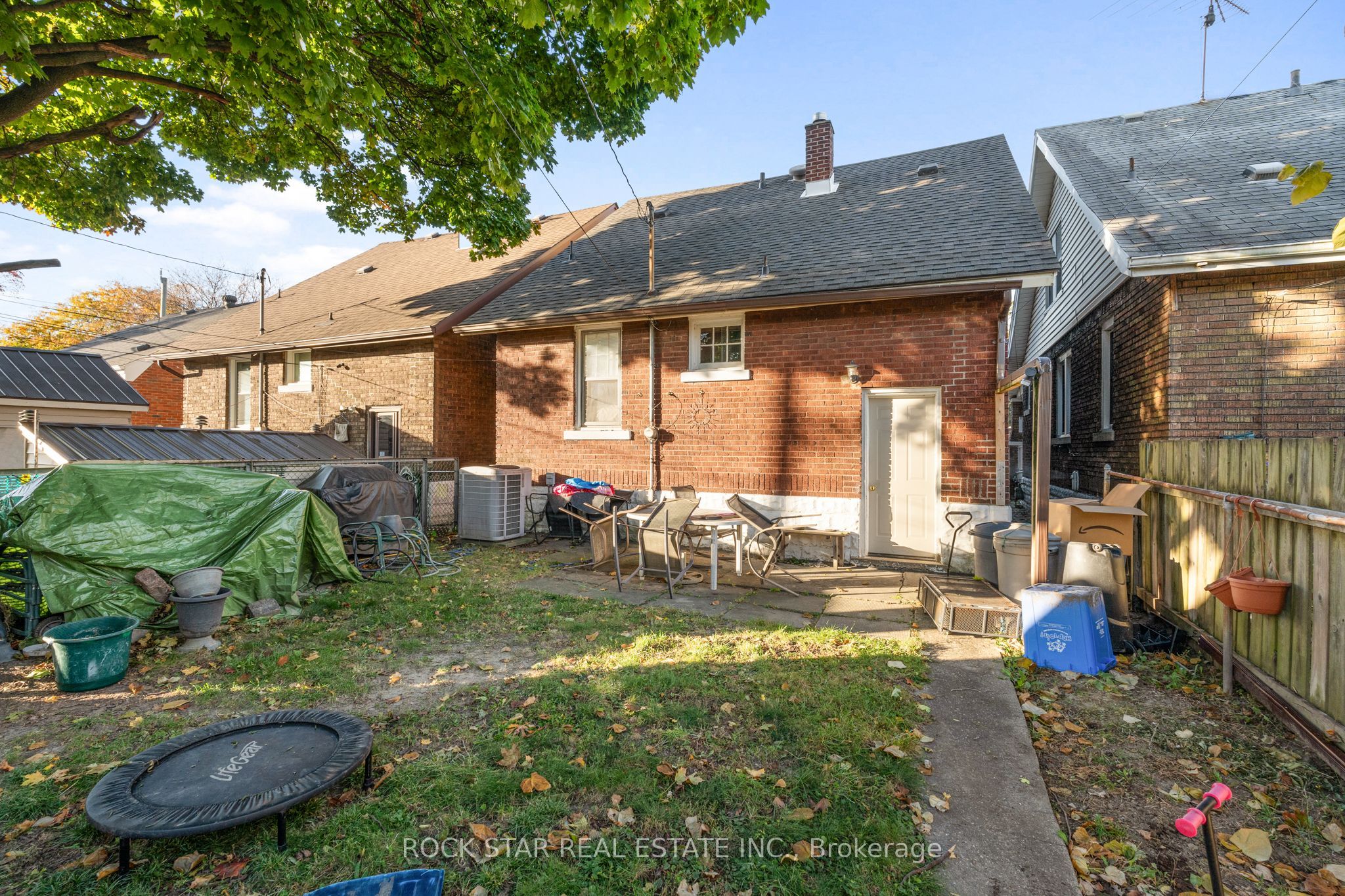 2284 Fraser Avenue Property Photo 26