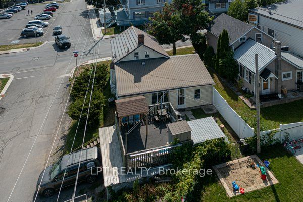 59 Centre Street Property Photo 23