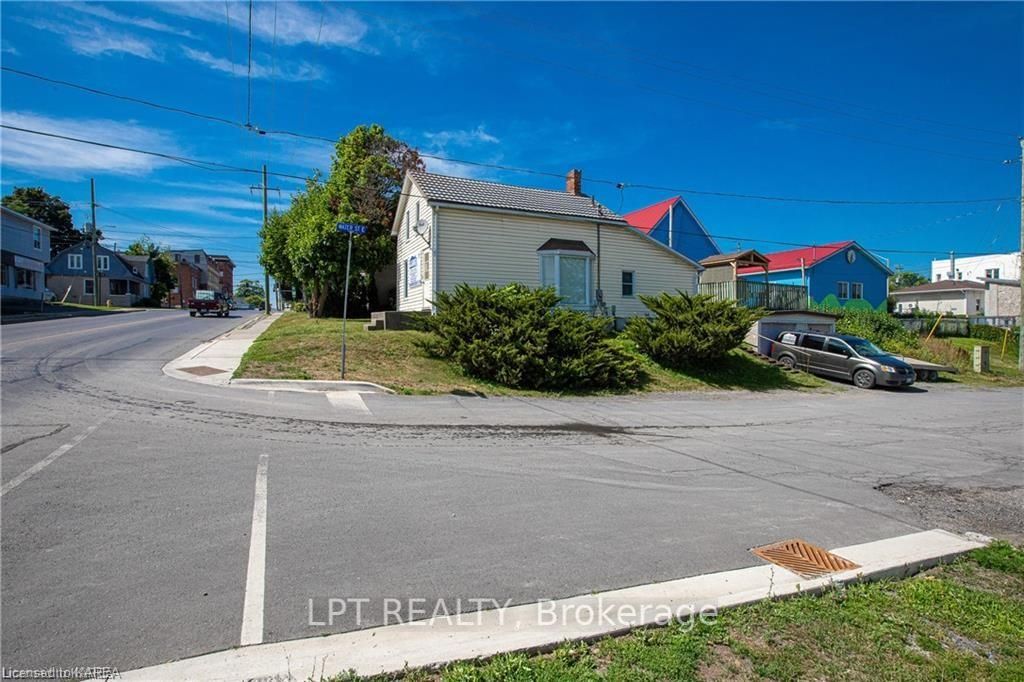 59 Centre Street Property Photo 28