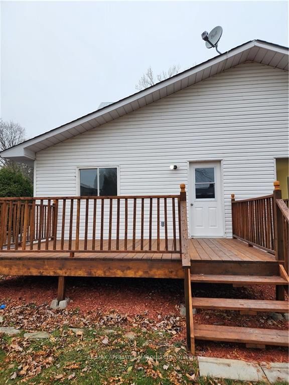 14 Oak Street Property Photo 24