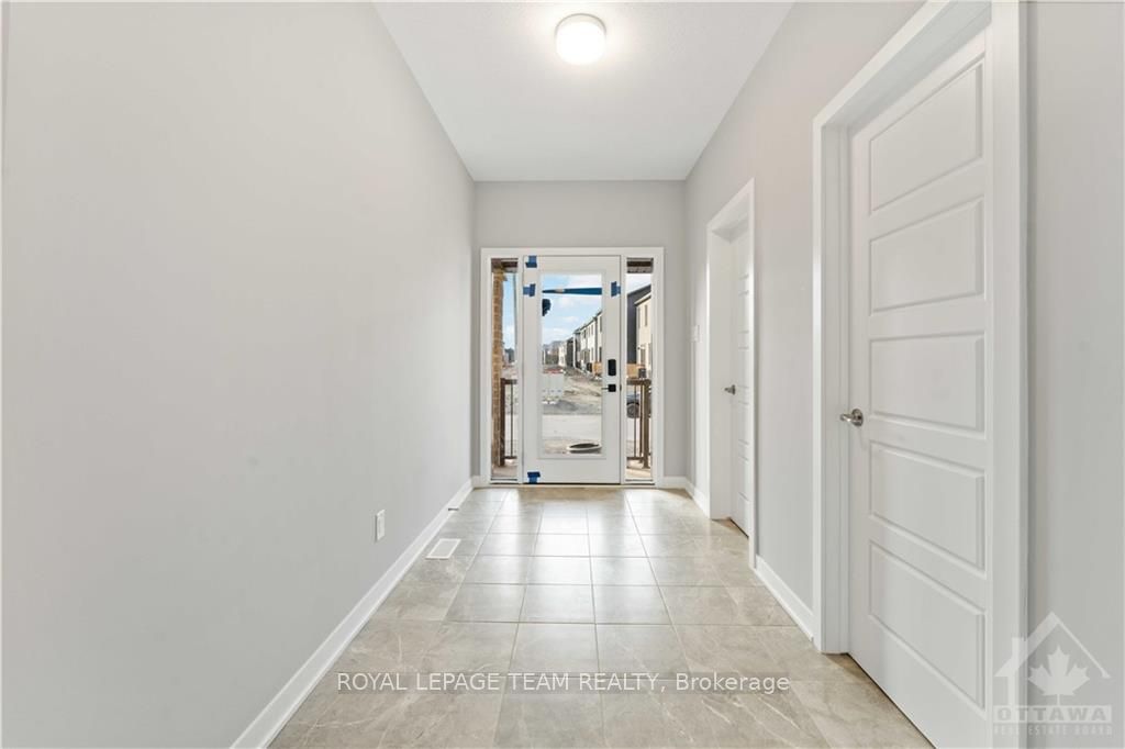667 Fenwick Way Property Photo 2