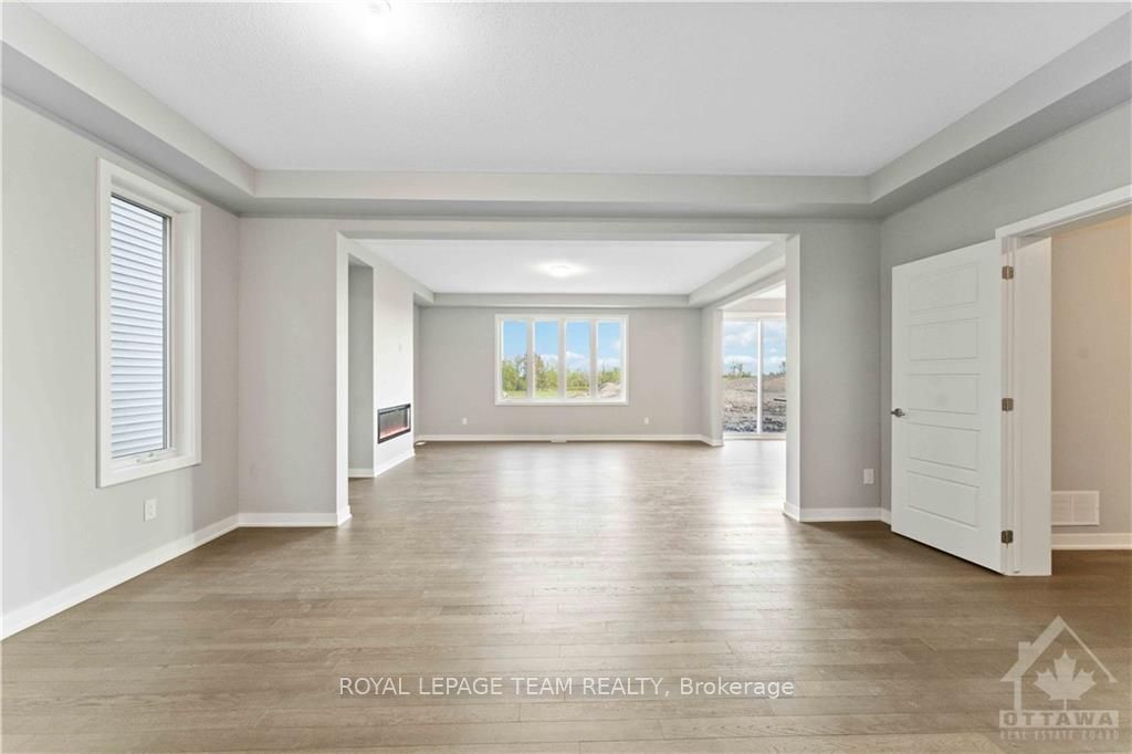 667 Fenwick Way Property Photo 4