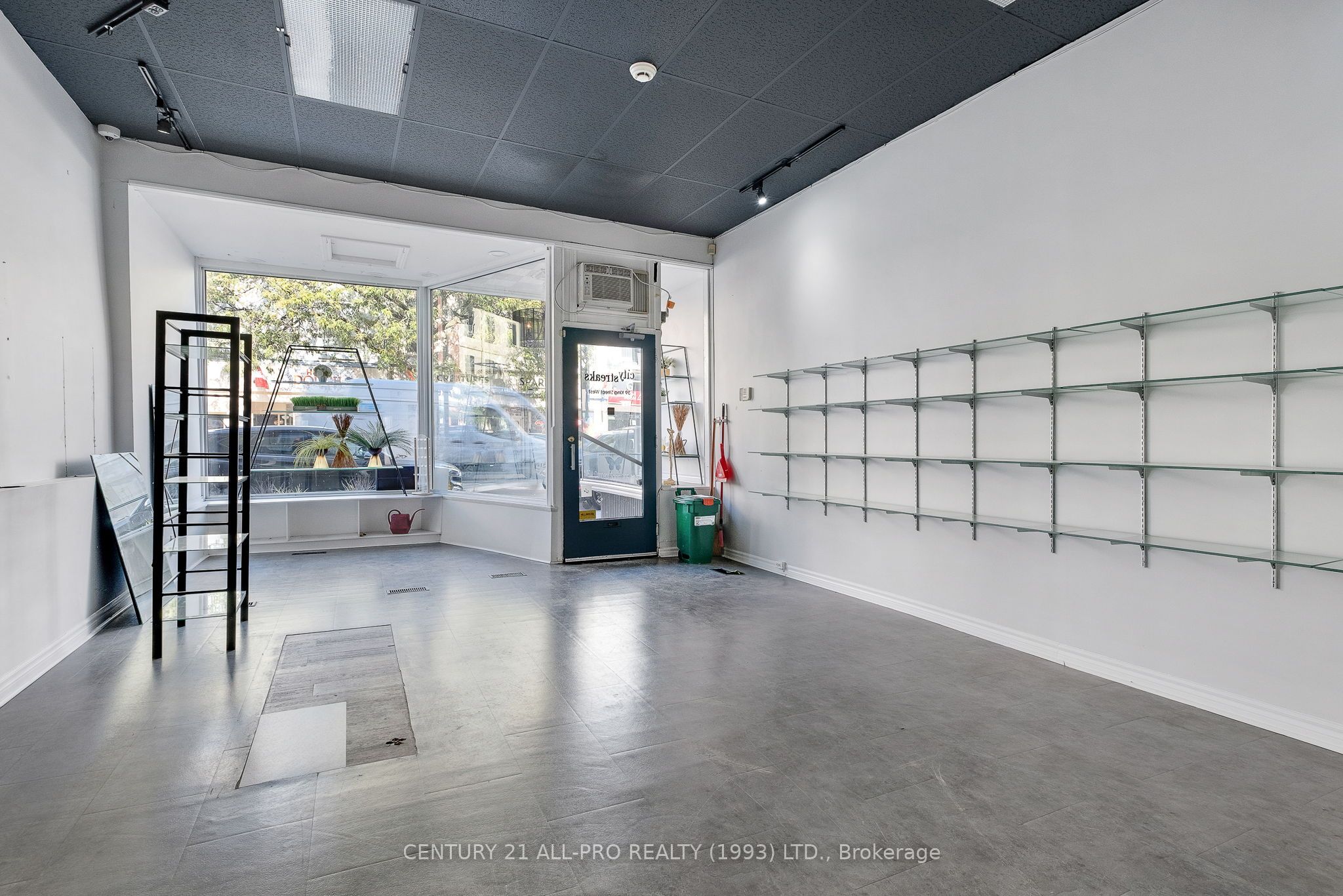 39 King Street Property Photo 9