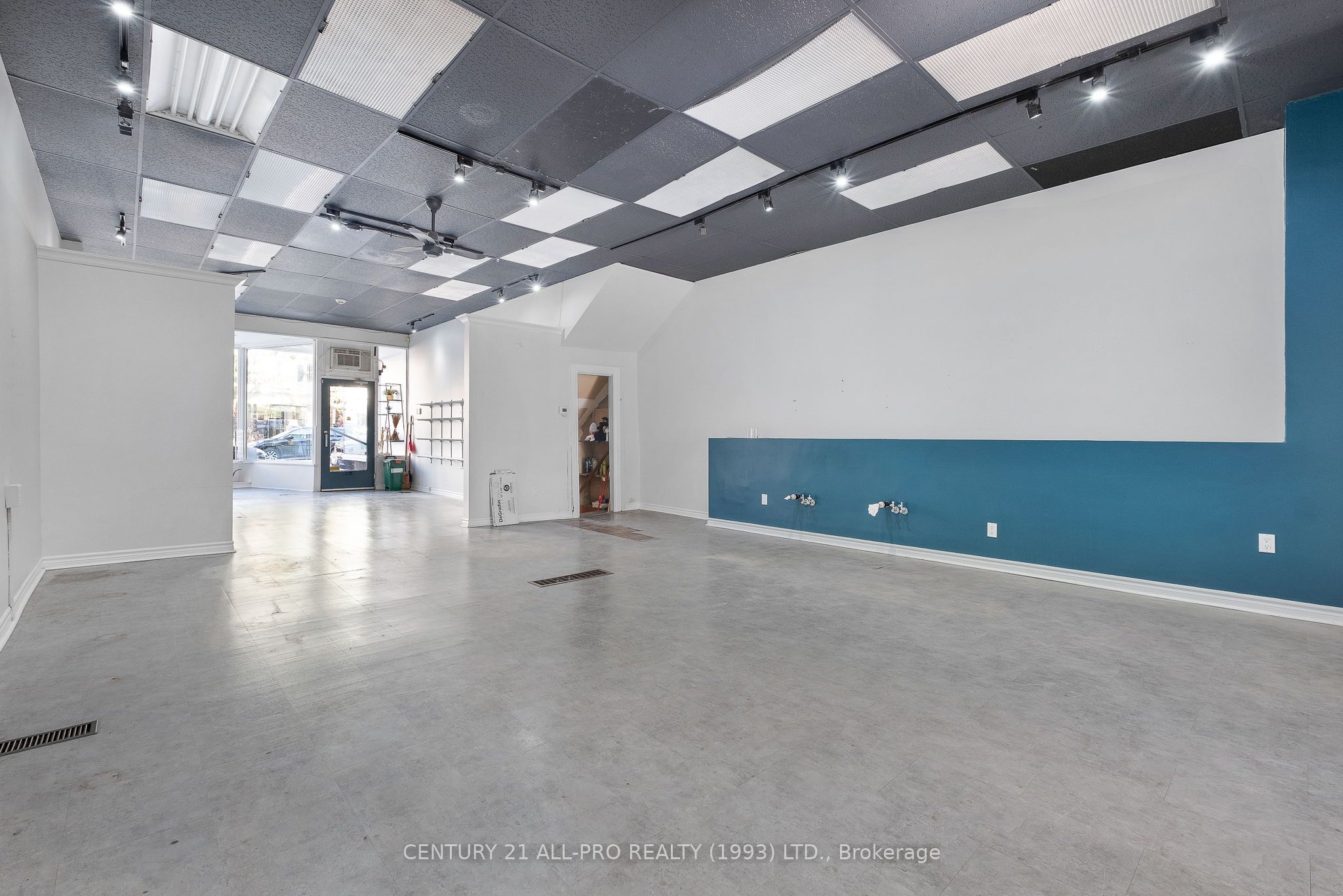 39 King Street Property Photo 12