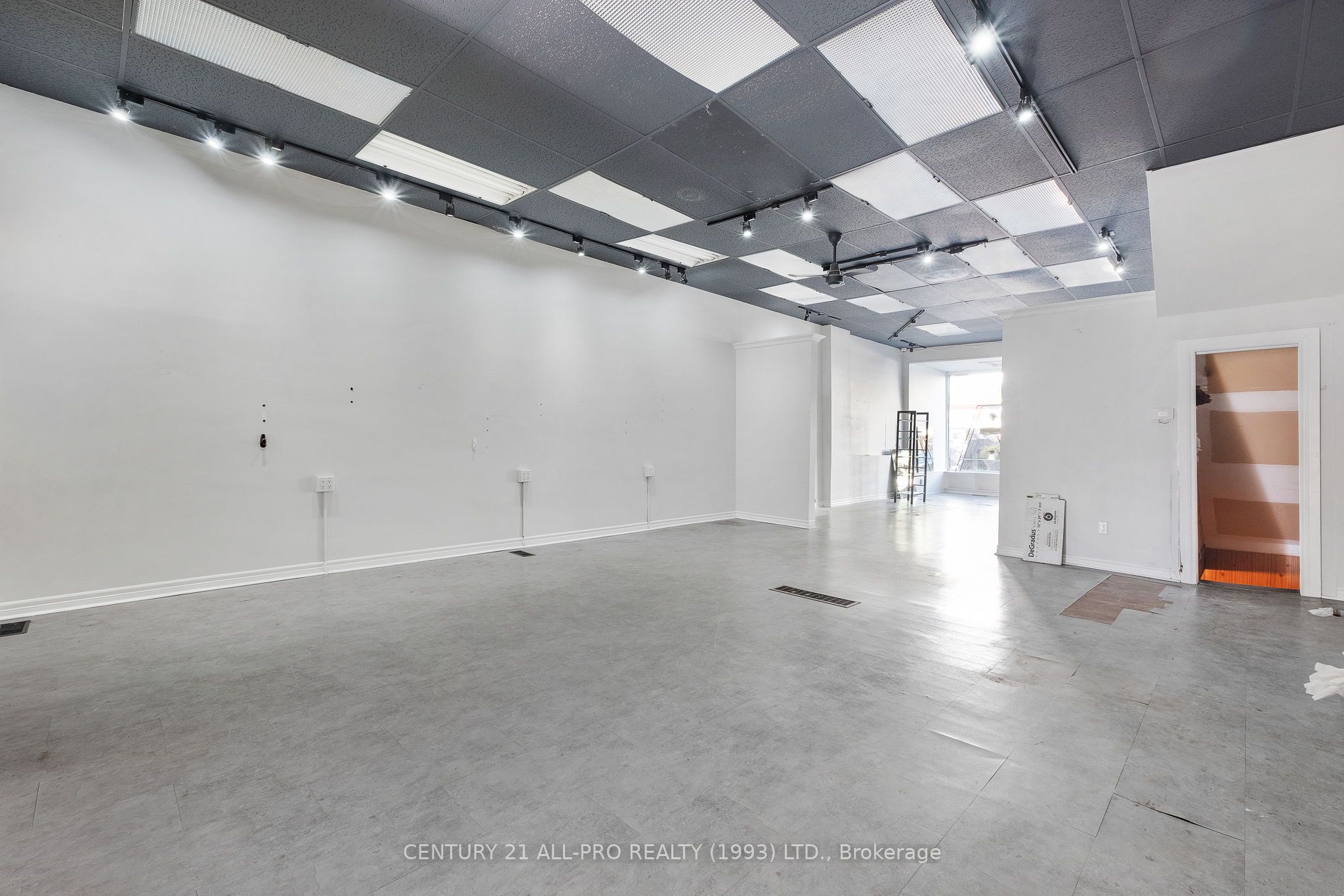 39 King Street Property Photo 15