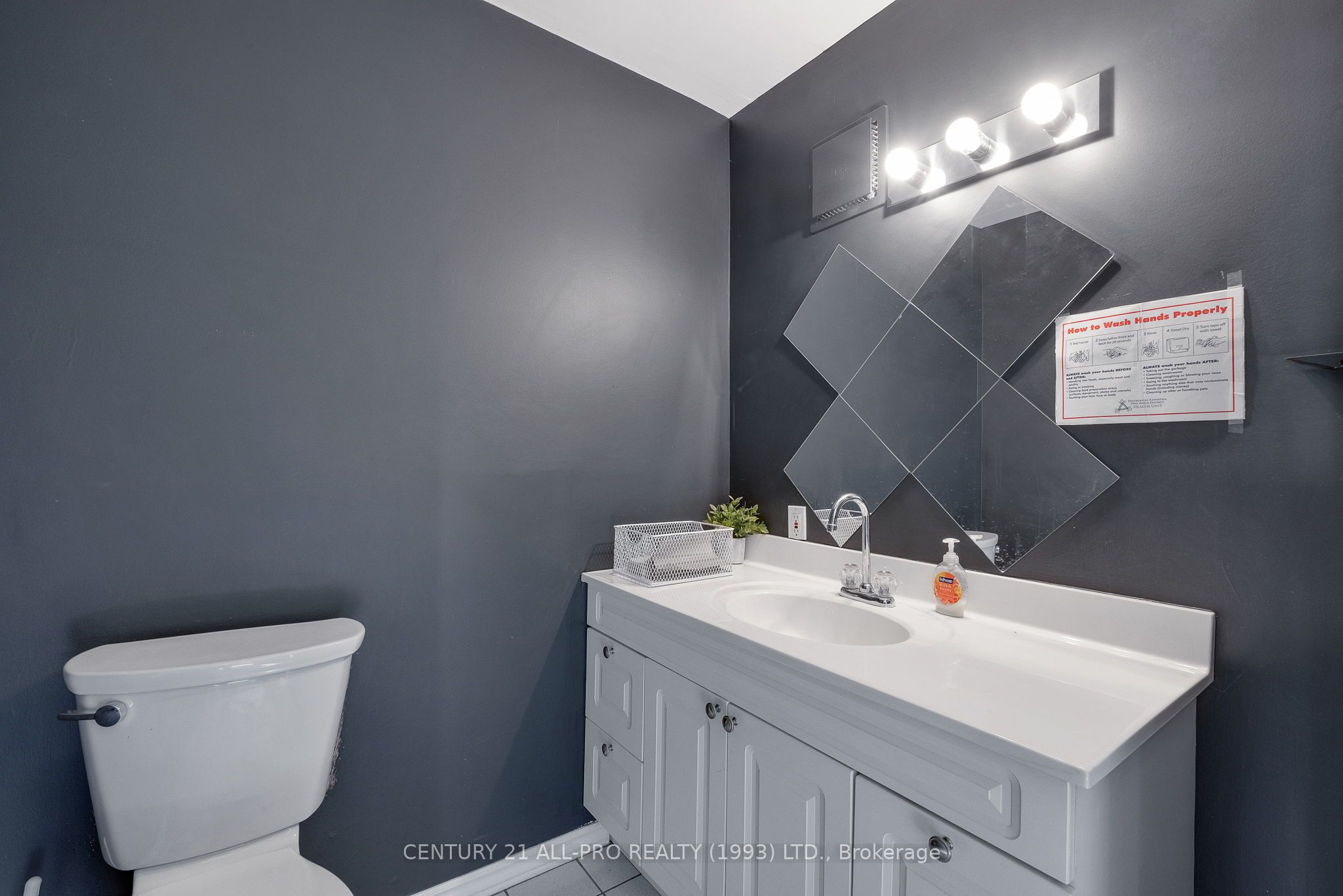 39 King Street Property Photo 17