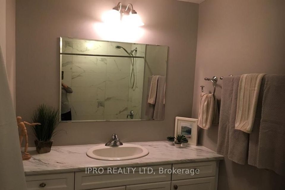 8 Harris St Property Photo 7