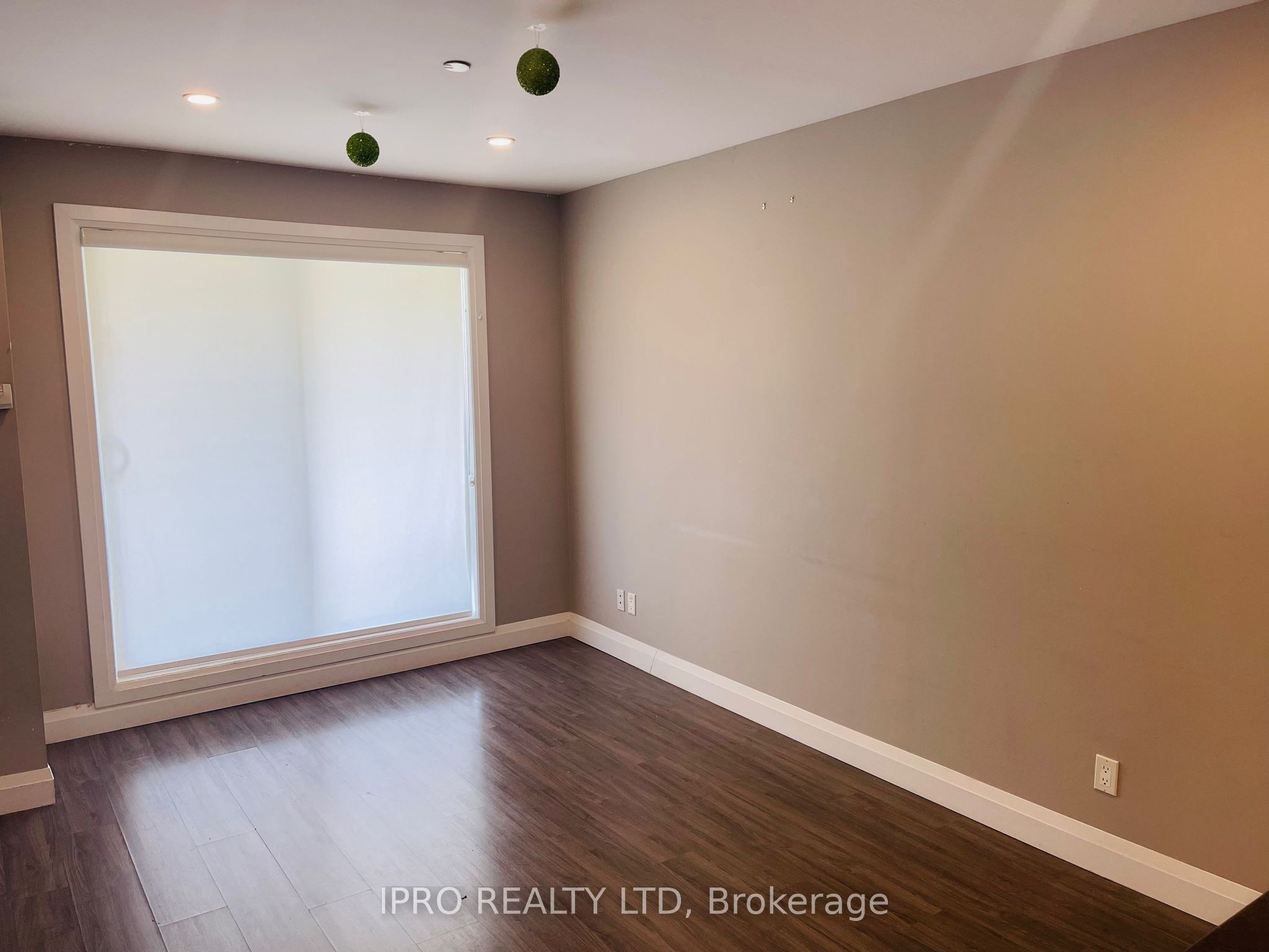 8 Harris St Property Photo 12