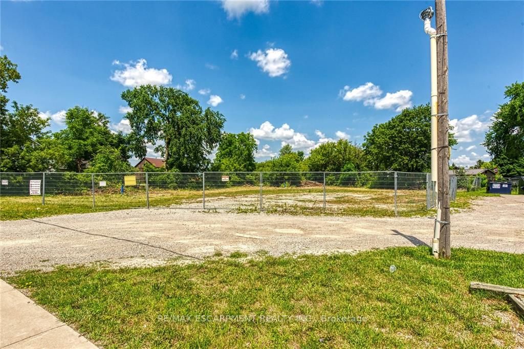 4 Talbot Street Property Photo 21