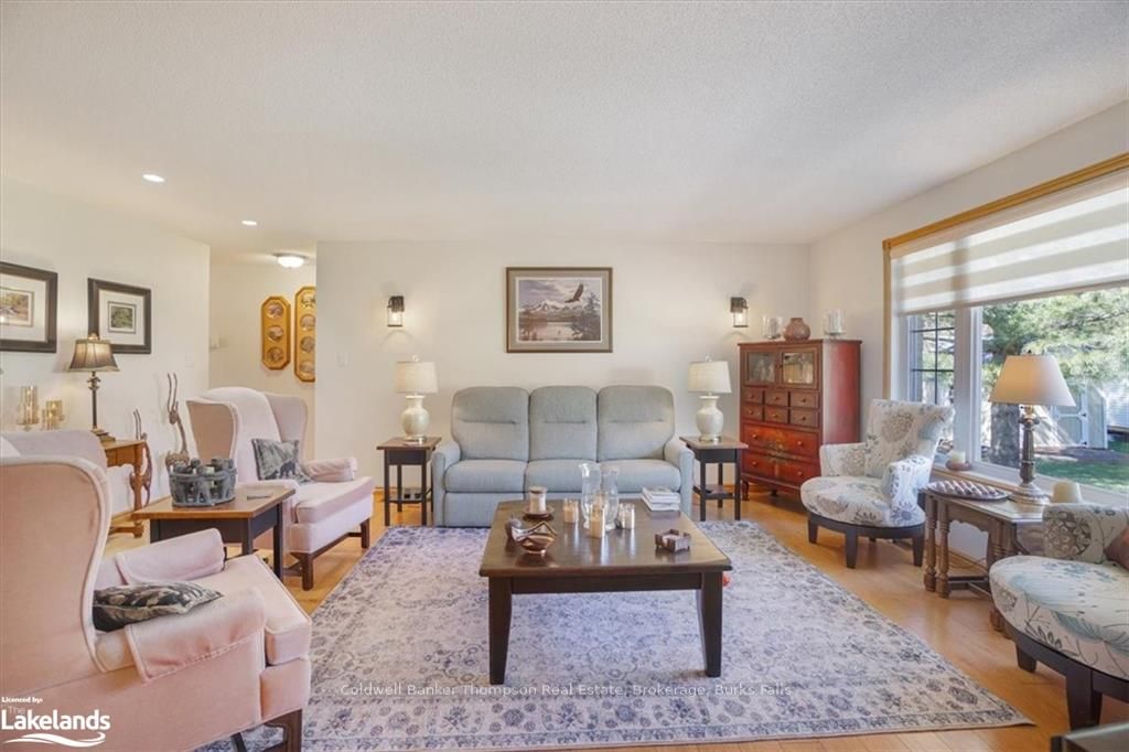 109 Queen Street Property Photo 6