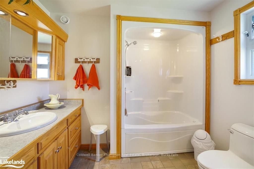 109 Queen Street Property Photo 18
