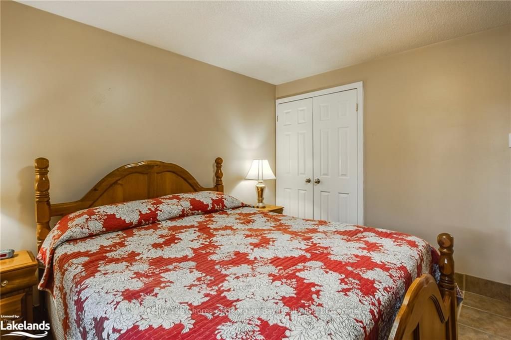 2512 Honey Harbour Road Property Photo 26