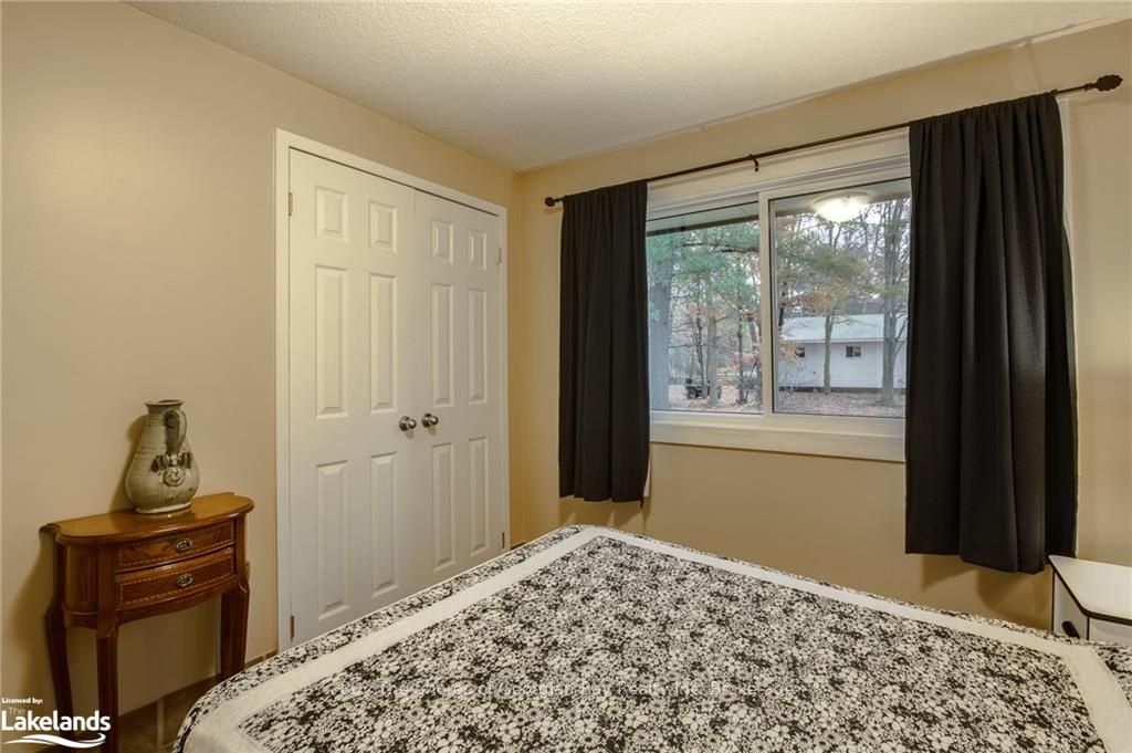 2512 Honey Harbour Road Property Photo 27