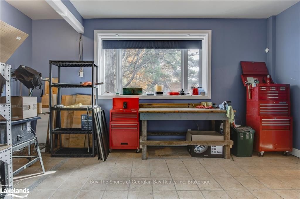 2512 Honey Harbour Road Property Photo 43