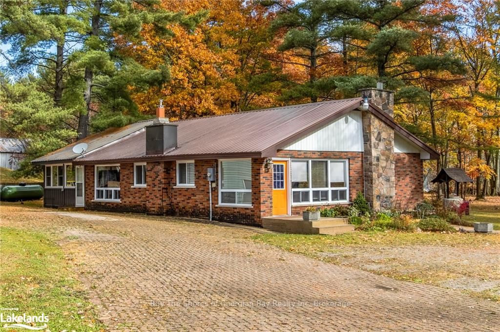 2512 Honey Harbour Road Property Photo 48