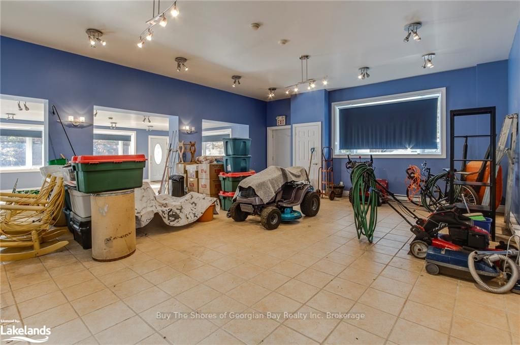 2512 Honey Harbour Road Property Photo 49