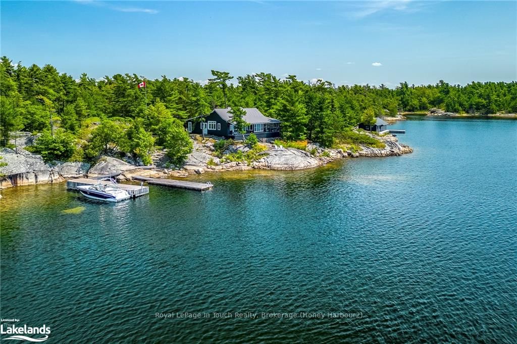 3584 Island 3420 Property Photo 1