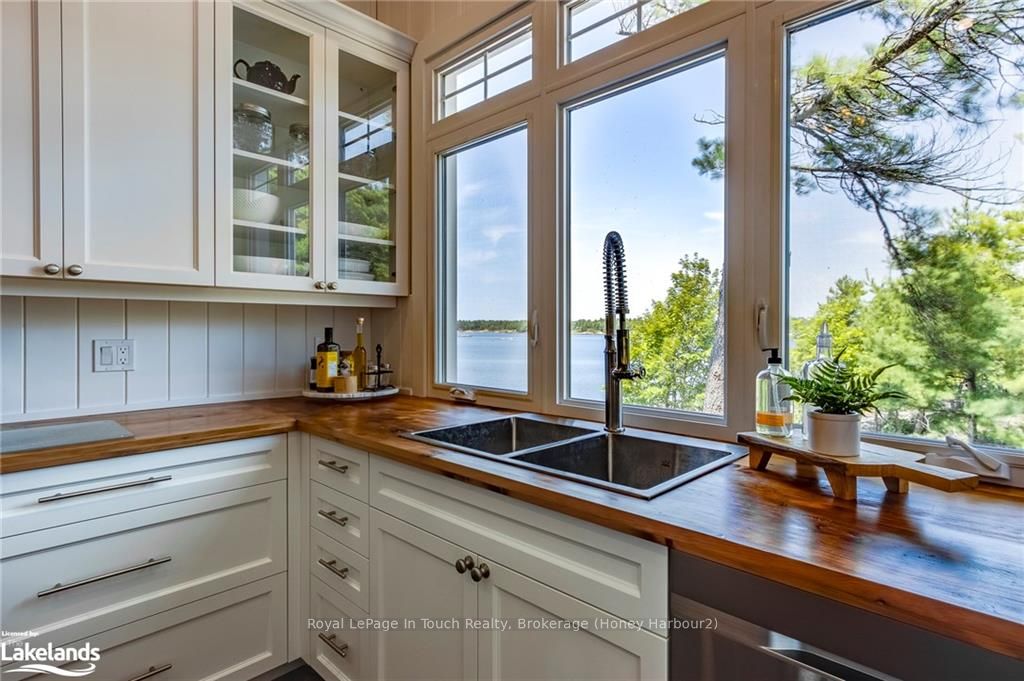 3584 Island 3420 Property Photo 23