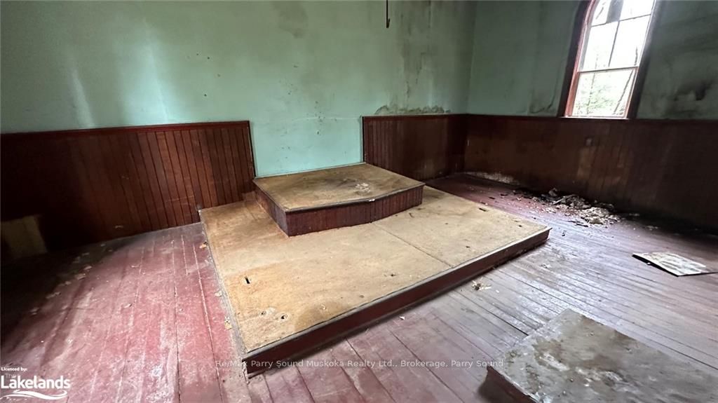 1 Ahmic Street Property Photo 9