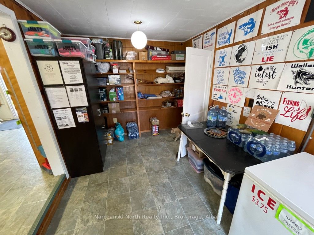 2 Jacks Lane Property Photo 9