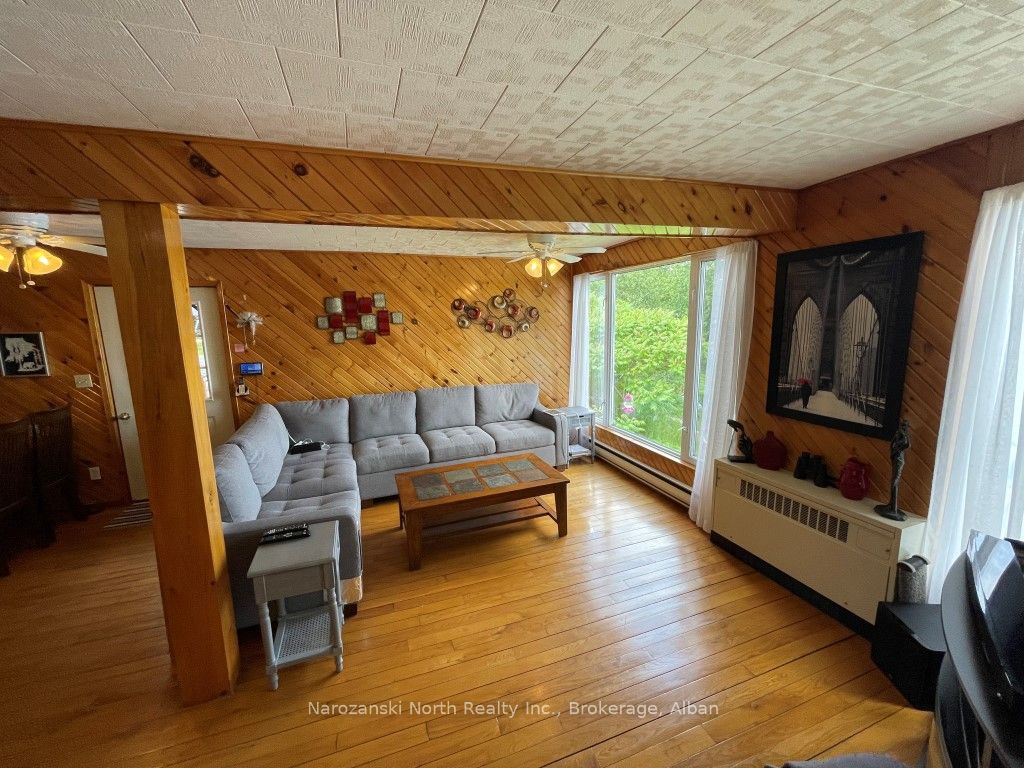 2 Jacks Lane Property Photo 11