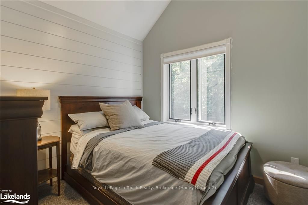 100 630 Georgian Bay Property Photo 31
