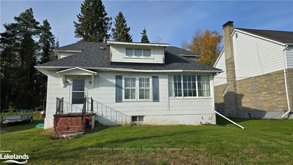 155 Huston St Street Property Photo