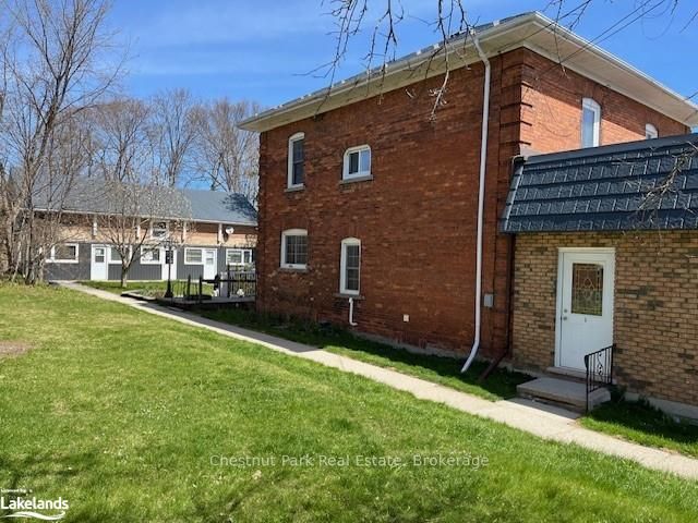 36 Trowbridge Street Property Photo 4