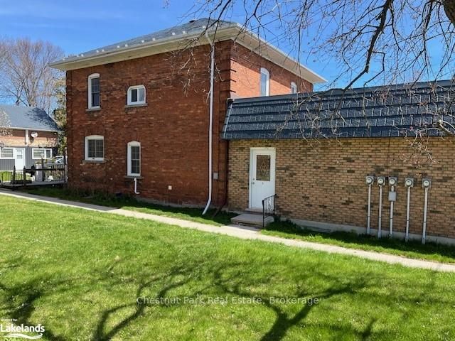 36 Trowbridge Street Property Photo 5