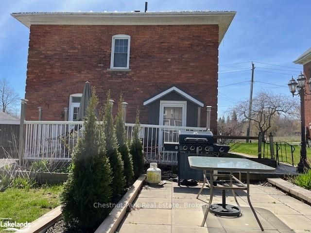 36 Trowbridge Street Property Photo 8