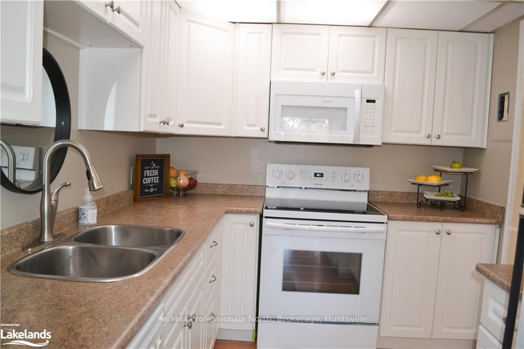 #22 - 26 Herman Avenue Property Photo 3