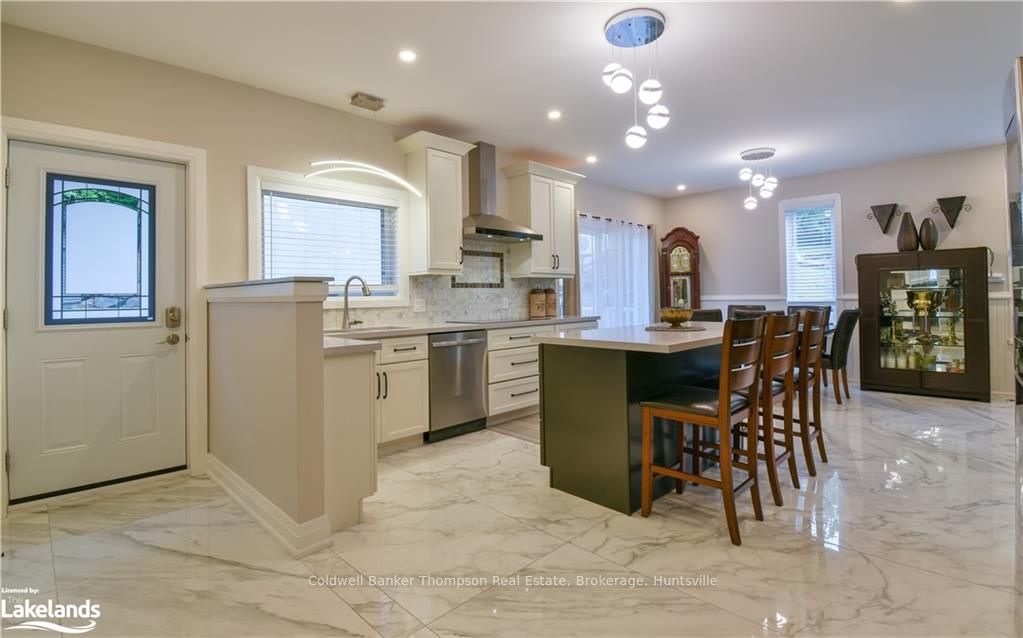 56 Florence Street Property Photo 4