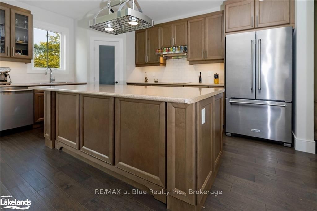364 Yellow Birch Crescent Property Photo 13