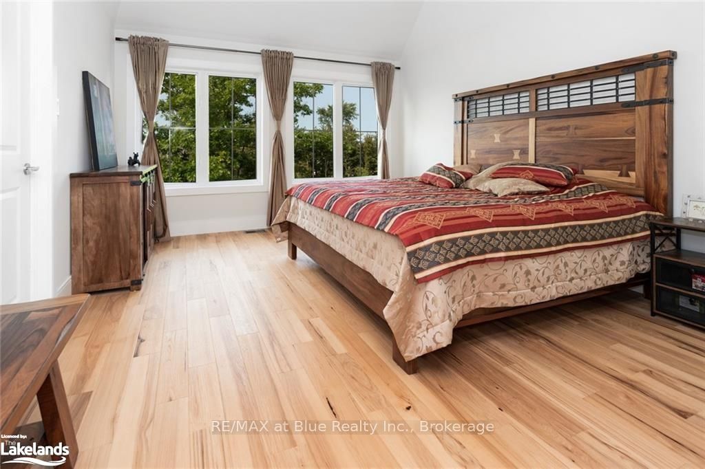 364 Yellow Birch Crescent Property Photo 30