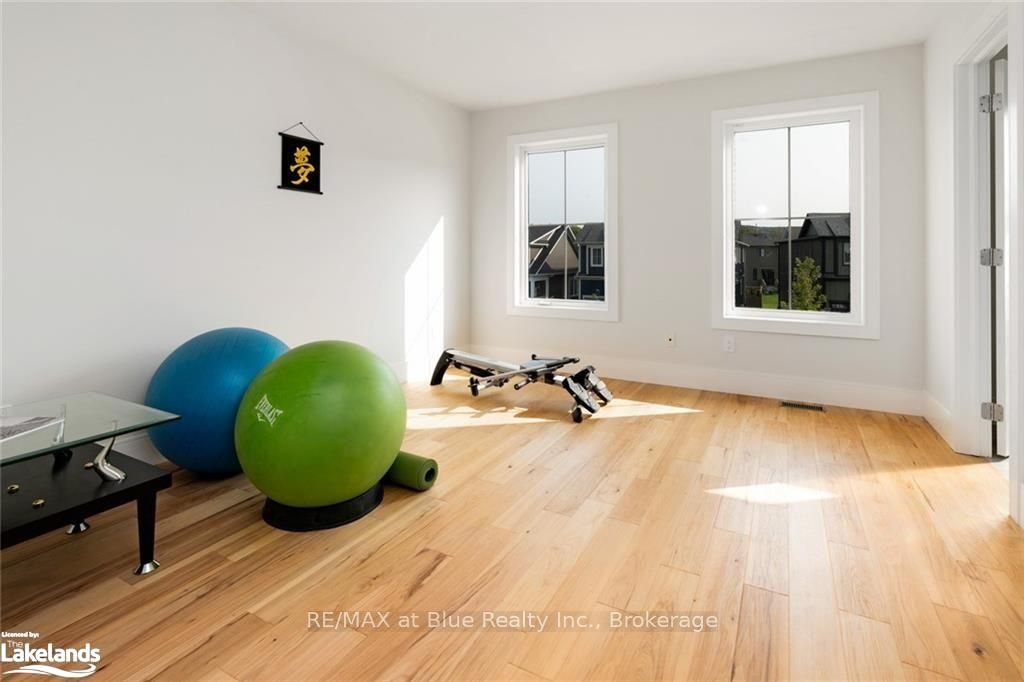 364 Yellow Birch Crescent Property Photo 38