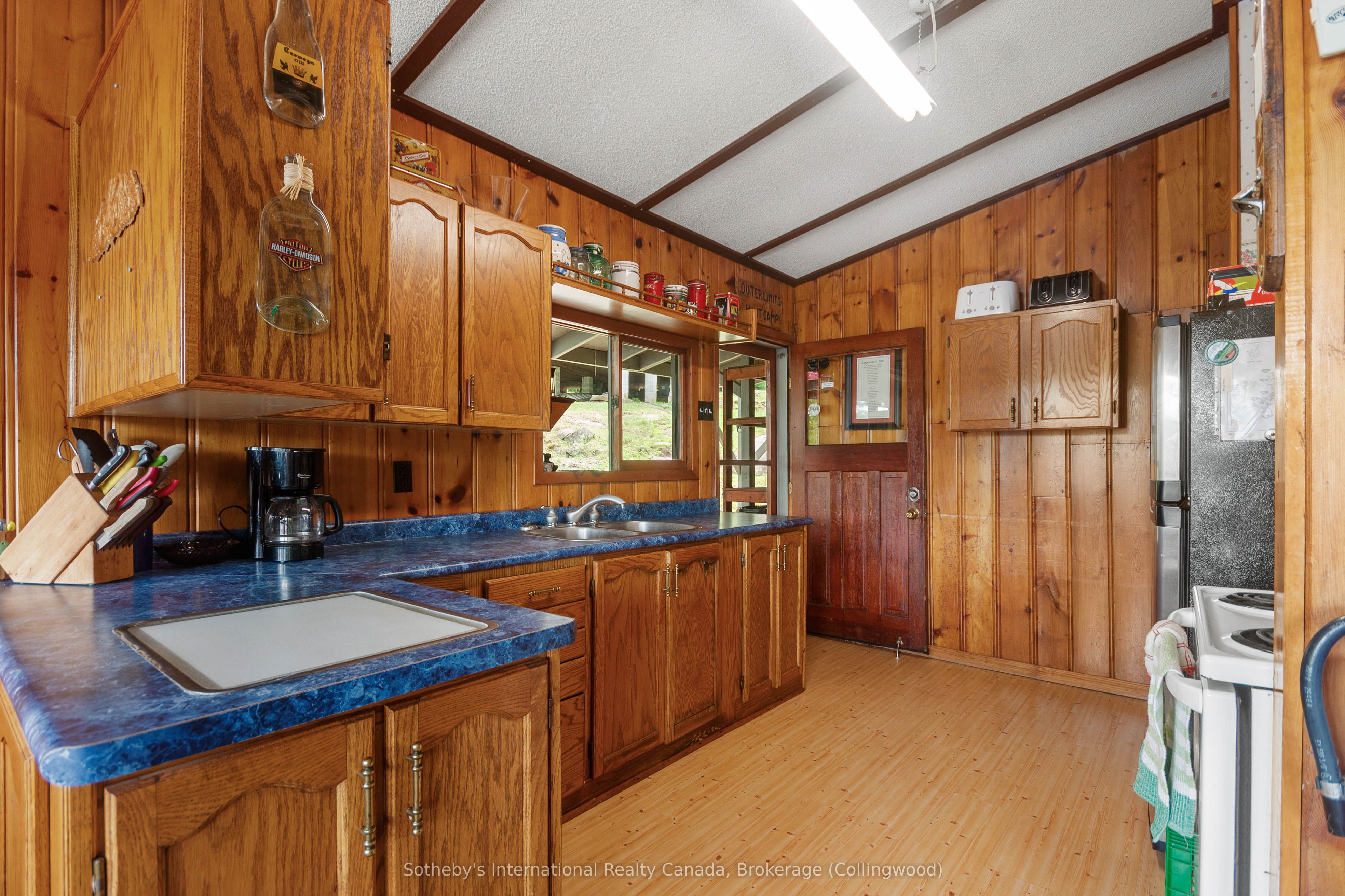 4202 Go Home Lake Shr Property Photo 9