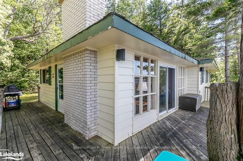 2 Island 270 Property Photo 11