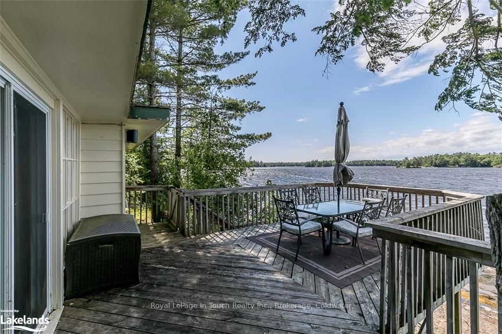2 Island 270 Property Photo 12