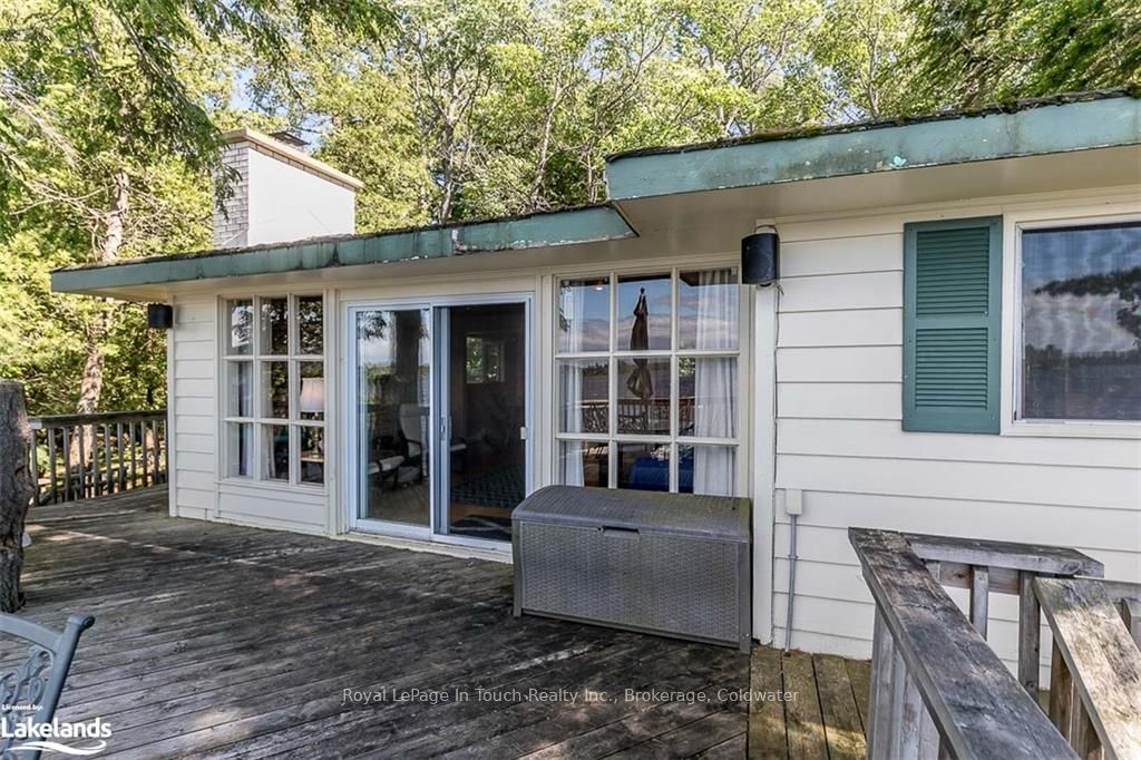 2 Island 270 Property Photo 15