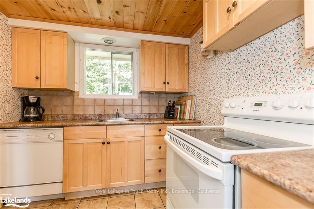 2 Island 270 Property Photo 24