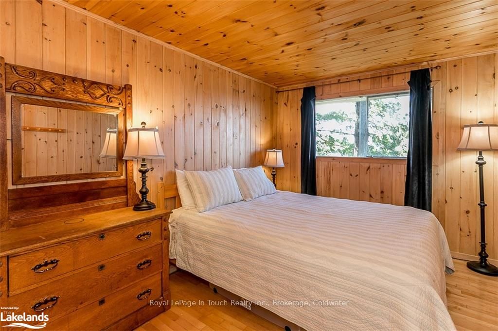2 Island 270 Property Photo 29