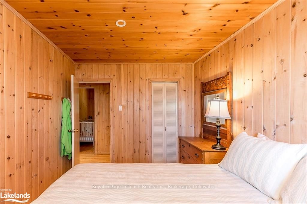 2 Island 270 Property Photo 30