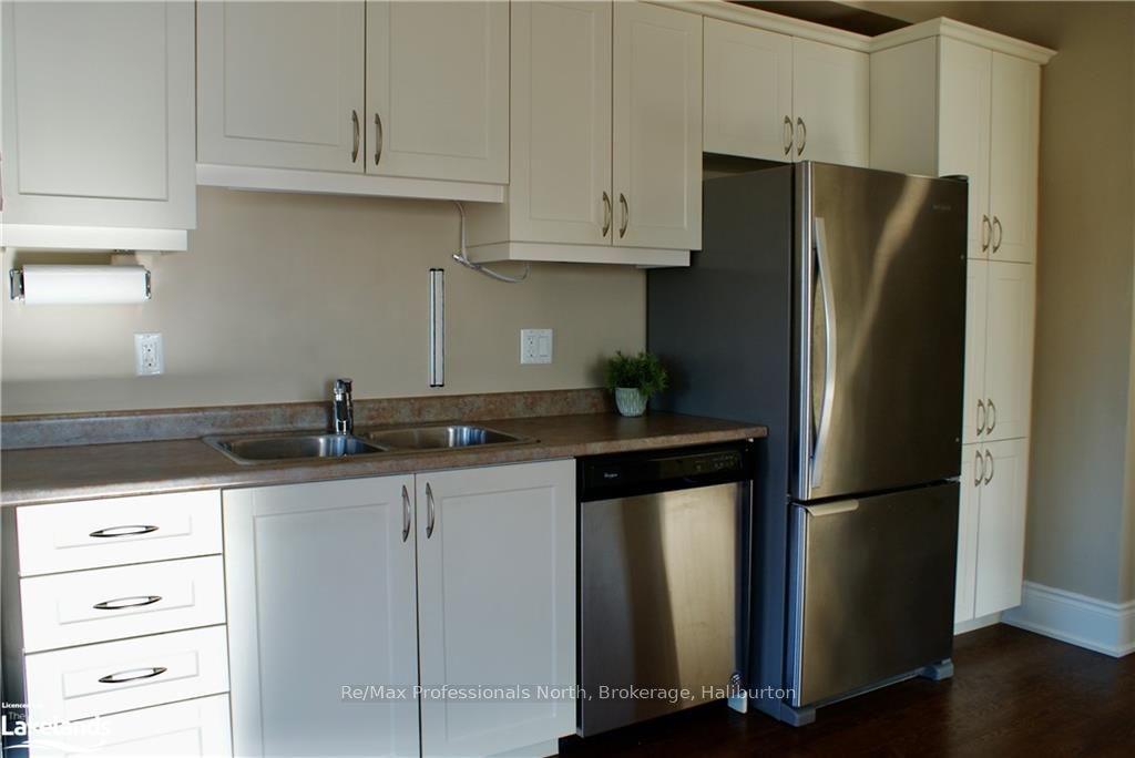 #103 - 9 Newcastle Street Property Photo 4